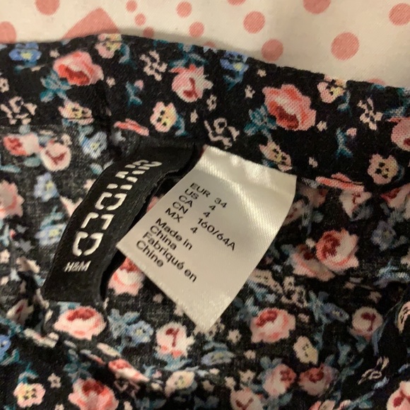 H&M floral skirt - Picture 2 of 2